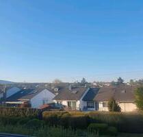 2 Zi Whg mit Balkon, EKB, tgl. Bad - Trebur