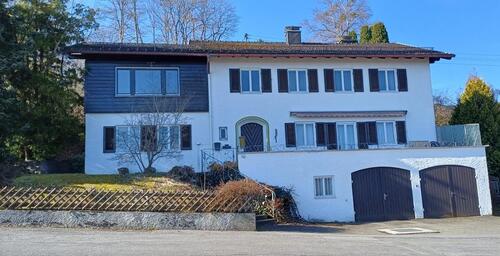 Foto - Großes Einfamilienhaus in traumhafter Lage