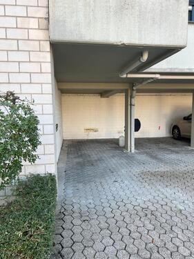 Foto - Überdachter Stellplatz Parkplatz Carport Gutenbergstraße