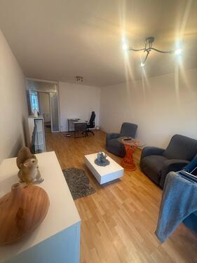 Foto - Helle 2-Zimmer-Wohnung mit Balkon in Düsseldorf-Niederkassel