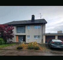 Zweifamilienhaus - 420.000,00&nbsp;EUR Kaufpreis, ca.&nbsp; 240,00&nbsp;m&sup2; in Albbruck (PLZ: 79774)