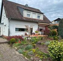 Freistehendes Einfamilienhaus mit herrlichem Ausblick - Poppenricht