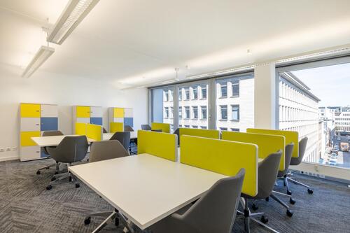 Foto - Coworking-Bereich in Regus Gewerbepark Schwaig