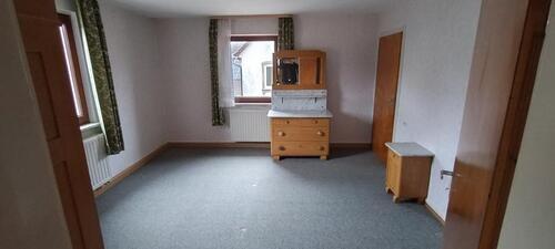 Foto - Bauernhaus, Landhaus in Niederstetten zum Kaufen