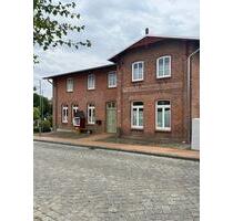 Schöne sanierte Altbauwohnung - 760,00 EUR Kaltmiete, in Dassow (PLZ: 23942)