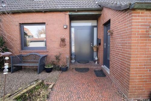 Foto - Reihenhaus modernisiert im Emder Kulturviertel ohne Makler