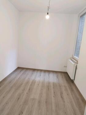 Foto - 3 Zimmer Erdgeschoßwohnung zur Miete in Lage