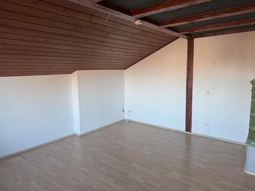 Foto - 5 Zimmer Dachgeschoßwohnung zur Miete in Denkendorf