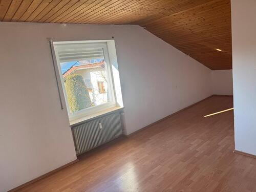 Foto - Dachgeschoßwohnung in Denkendorf zur Miete