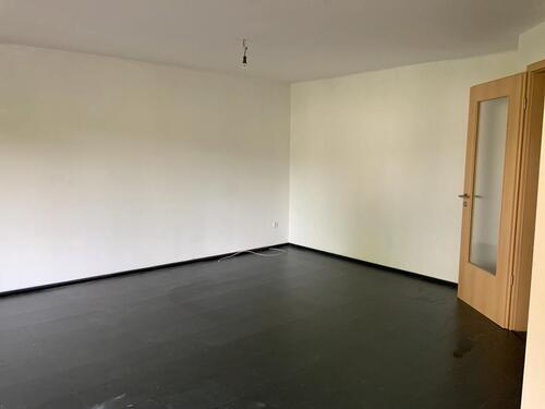 Foto - 2,5 Raum-Wohnung mit Balkon - 388,00&nbsp;EUR Kaltmiete, ca.&nbsp; 67,00&nbsp;m&sup2;