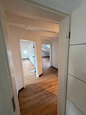 Foto - Erstbezug nach Kernsanierung-Moderne Dachgeschosswohnung