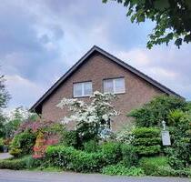 Großzügiges Einfamilienhaus mit Traumgarten, Sauna & Solaranlage - Melle Gesmold
