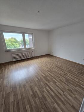 Foto - Helle und geräumige 3-Zimmer-Wohnung in Duisburg mit Balkon