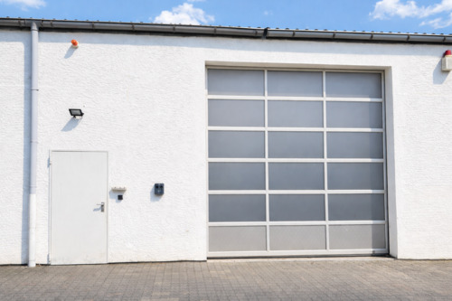 Foto - 180 qm Halle mit Rolltor in Raubach (56316) zu vermieten