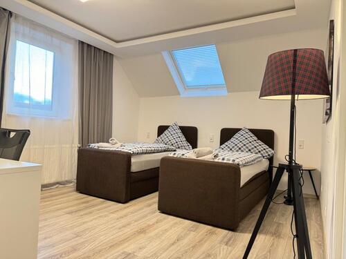 Foto - Ferienwohnung Apartment Mietwohnung - Free Parking - WiFi 6)