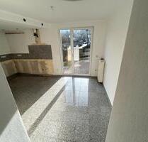 4 Zimmer Küche Bad - 1.200,00&nbsp;EUR Kaltmiete, ca.&nbsp; 95,00&nbsp;m&sup2; in Kaufungen (PLZ: 34260)