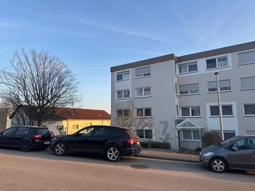 Foto - Helle 3,5-Zimmer-Wohnung mit 90 m², Einzelgarage in Güglingen