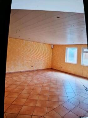 Foto - Büro Lagerfläche mit Wohnungstür