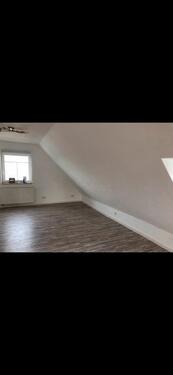 Foto - Dachgeschosswohnung - 700,00&nbsp;EUR Kaltmiete, ca.&nbsp; 80,00&nbsp;m&sup2;