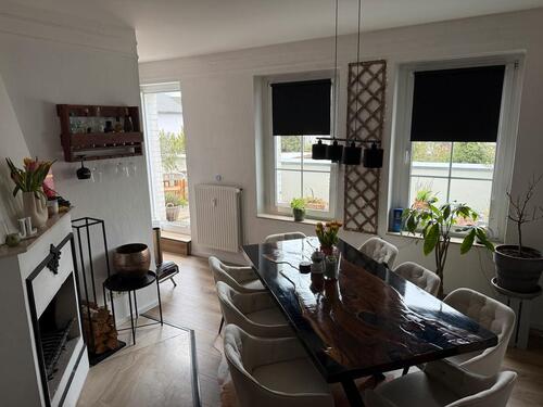 Foto - Schöne Altbauwohnung mit großzügigem Balkon, Kamin, EBK