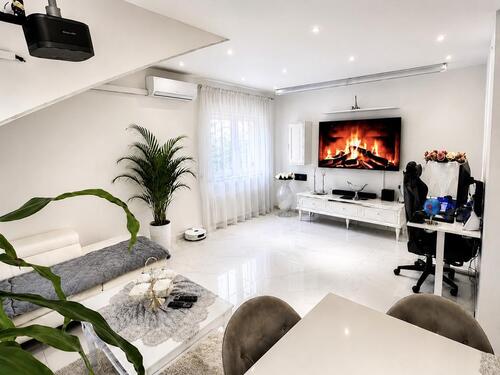 Foto - Penthouse Feeling 4 Zimmer Dachgeschosswohnung mit Garage