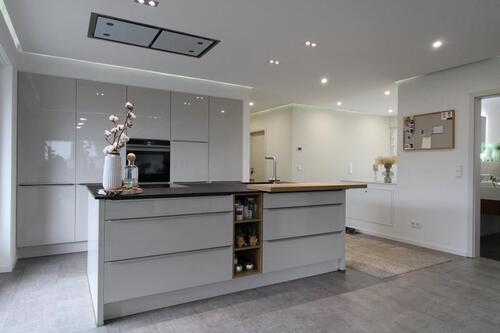 Foto - Modernisiertes Einfamilienhaus mit großzügigem Grundstück