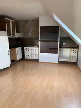 Foto - Attraktive, modernisierte 3,5-Zimmer-Dachgeschosswohnung