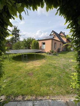 Foto - Gepflegtes, grundsaniertes Einfamilienhaus mit gewerbl. Amnbau