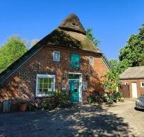 Historisches Bauernhaus unter Reet, am Deich, 5 Zi 130m² 2149m² - Berne