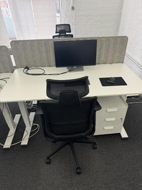 Foto - Büroplatz zur Untermiete - flexibel für 6 Monate (ab sofort)