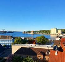 4-Zimmer-Wohnung in zentraler Lage mit wunderschönem Fördeblick! - Flensburg Altstadt 4-Zimmer-Wohnung in zentraler Lage mit wunderschönem Fördeblick! - Flensburg Altstadt