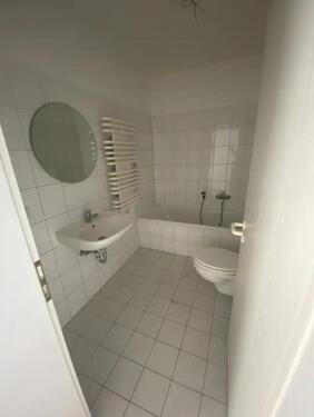 Foto - Schöne helle 2-Raumwohnung + Balkon + Stellplatz in Dessau-Süd