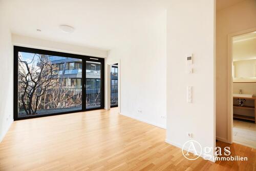 Foto - Ruhige 2 Zimmer Wohnung ca. 42m2, EBK, Fußbodenheizung und Balkon mit Gartenblick in Berlin-Mitte