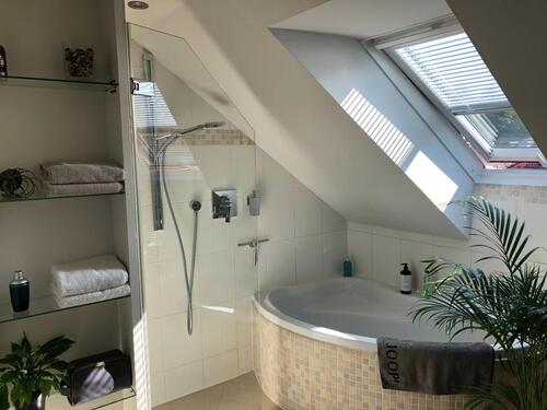 Foto - Dachgeschoßwohnung in Haar zur Miete