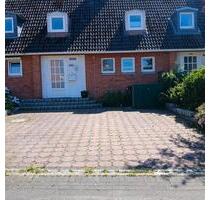 Reihenmittelhaus von Privat, zentrale, ruhige Lage in Neumünster