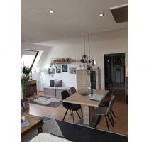 Charmante 2-Zimmer-Dachgeschosswohnung mit Blick zur Plassenburg - Kulmbach Blaich