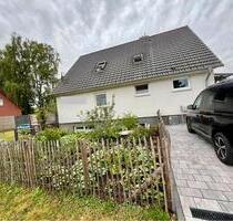 Kernsaniertes Einfamilienhaus mit Einliegerwohnung - Sassenburg