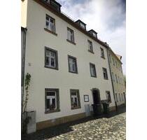 Zentrale 3,5-Zimmer-Wohnung mit Terrasse - Hof Altstadt