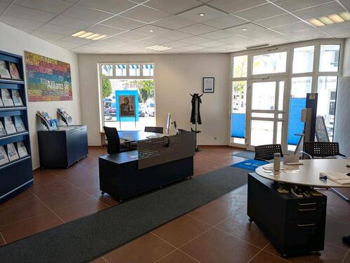 Foto - Büro Geschäft Laden Gewerbe - 680,00&nbsp;EUR Kaltmiete, ca.&nbsp; 71,00&nbsp;m&sup2;