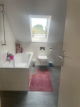 Foto - Möblierte Dachgeschosswohnung - 1.100,00 EUR Kaltmiete,