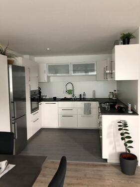 Foto - Helle 2 Zimmer Wohnung mit EBK - 970,00 EUR Kaltmiete, ca.  64,00 m²