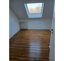 Doppelhaushälfte 110qm - 950,00&nbsp;EUR Kaltmiete, ca.&nbsp; 110,00&nbsp;m&sup2; in Bunde (PLZ: 26831)