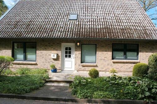 Foto - Freistehendes Einfamilienhaus in Lürschau- 6 Zi., 1000m² Grundst