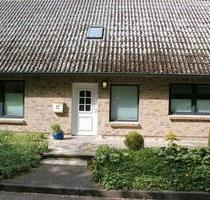 Freistehendes Einfamilienhaus in Lürschau- 6 Zi., 1000m² Grundst - Schuby