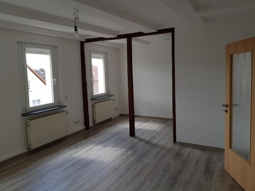 Foto - 3,5 Zimmer Dachgeschoßwohnung, separater Eingang, offener Küchenb