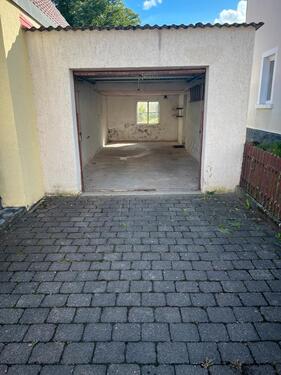 Foto - Große Garage im Zentrum Bad Friedrichshall-Jagstfeld – ab sofort!