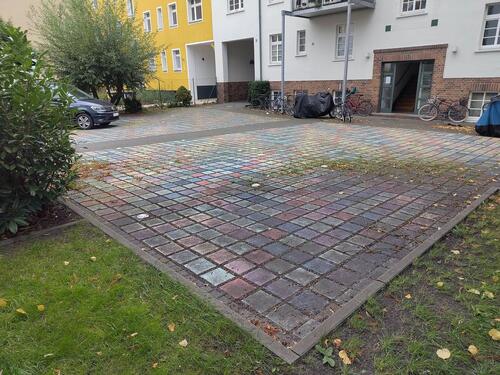 Foto - Stellplatz Parkplatz Innenhof, in Berlin Schöneweide, gesichert