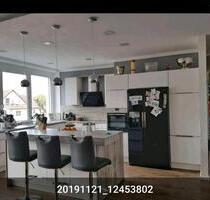 Gepflegte helle Loft 4 Zimmer Wohnung mit Garage Balkon Aufzug - Eislingen (Fils)