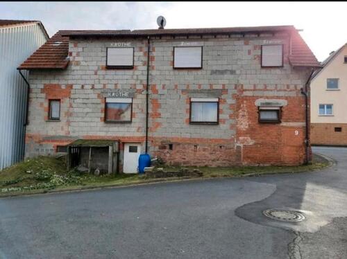 Foto - 6 Zimmer Mehrfamilienhaus, Wohnhaus in Sinntal