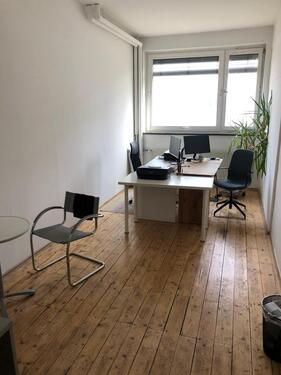 Foto - heller Büroraum in Pasing zur Untermiete halbtags Planeggerstr.